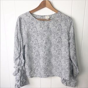 A New Day ruffle sleeve white and black blouse